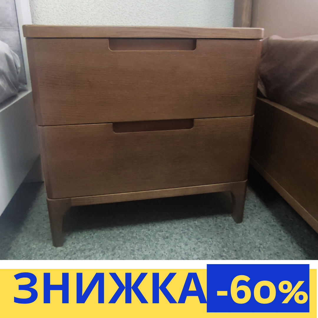 TEANA Тумби приліжкові (2 шт). Габаритні розміри 550 х 400 х 560 мм Матеріали: масив ясена та шпону дуба. Колір Tabacco.